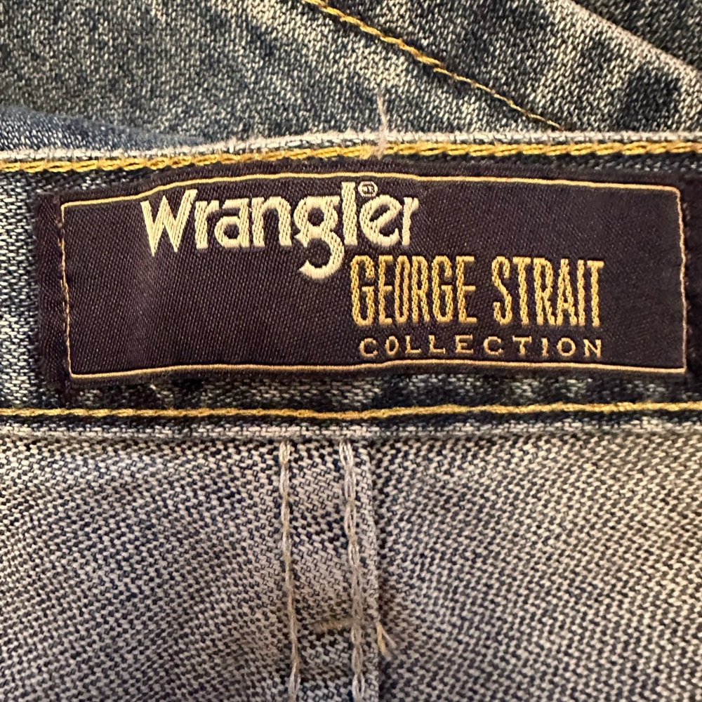 Men’s wranglers. George Straight collection. 42x34 - Picture 5 of 5